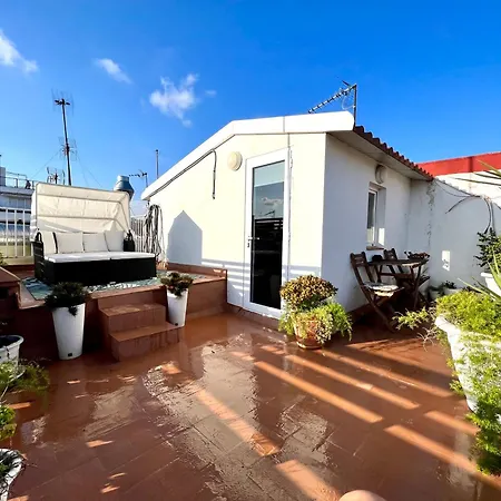 Diamond Rooftop & Private Terrace Sea Views *