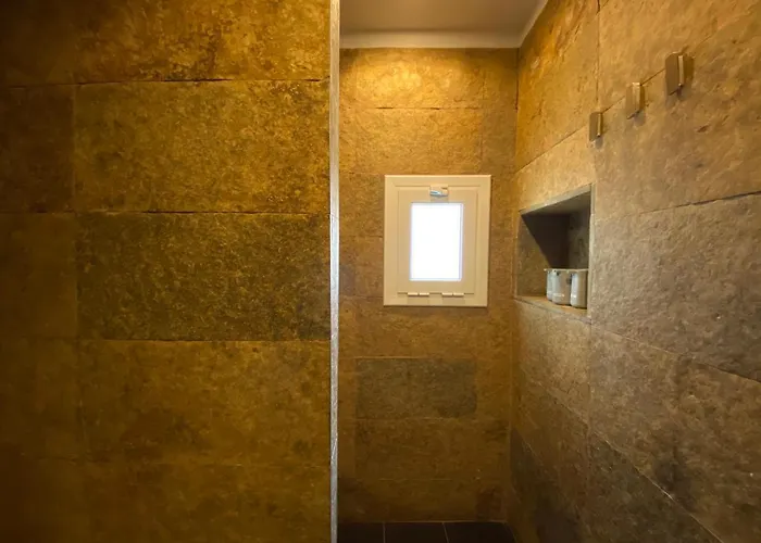 Diamond Rooftop & Private Terrace Sea Views